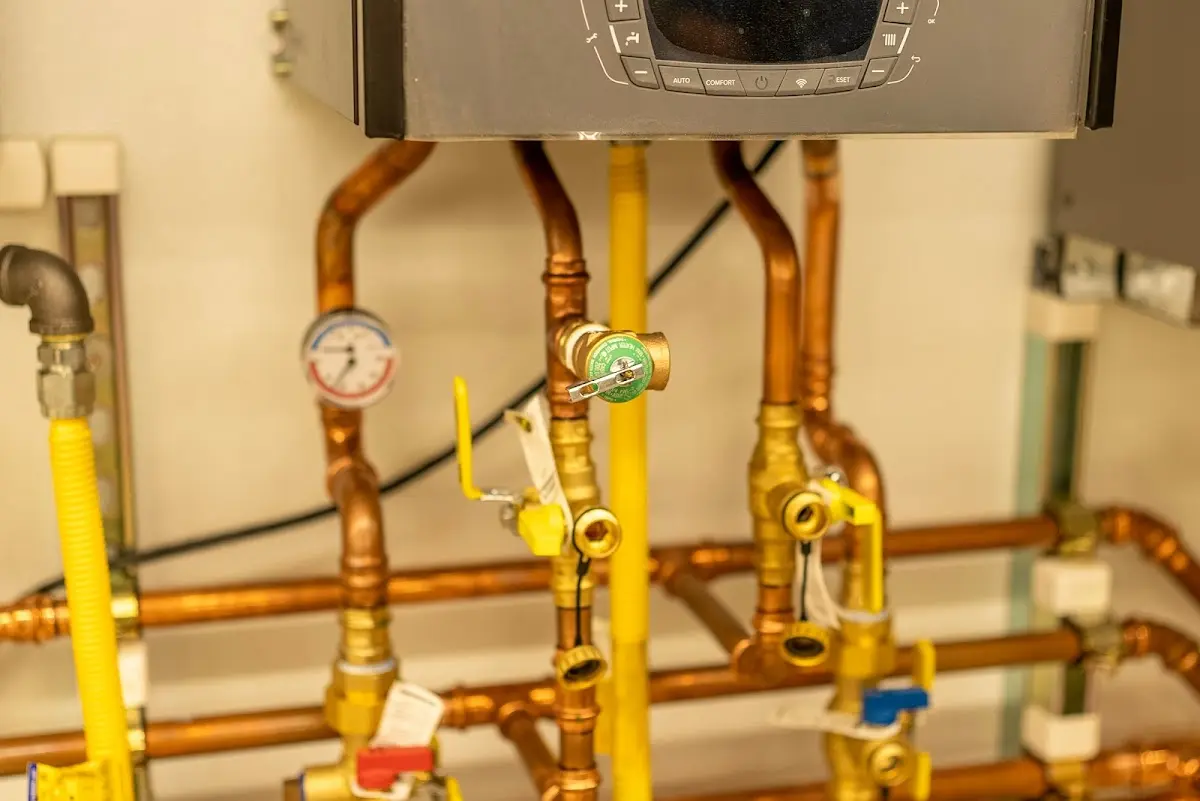 Licensed technician providing Sewer Cleanout for a homeowner in Hardin